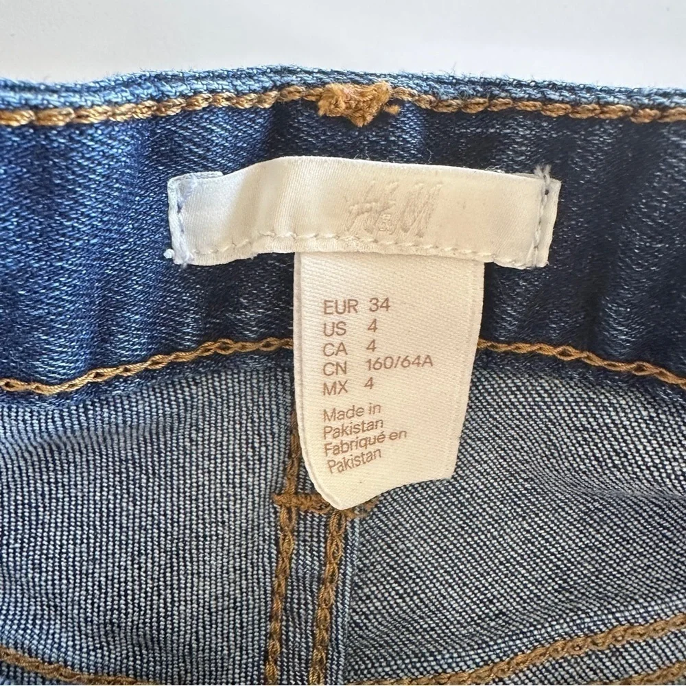 H&M Denim Raw Edge Cutoff Shorts Sz 4